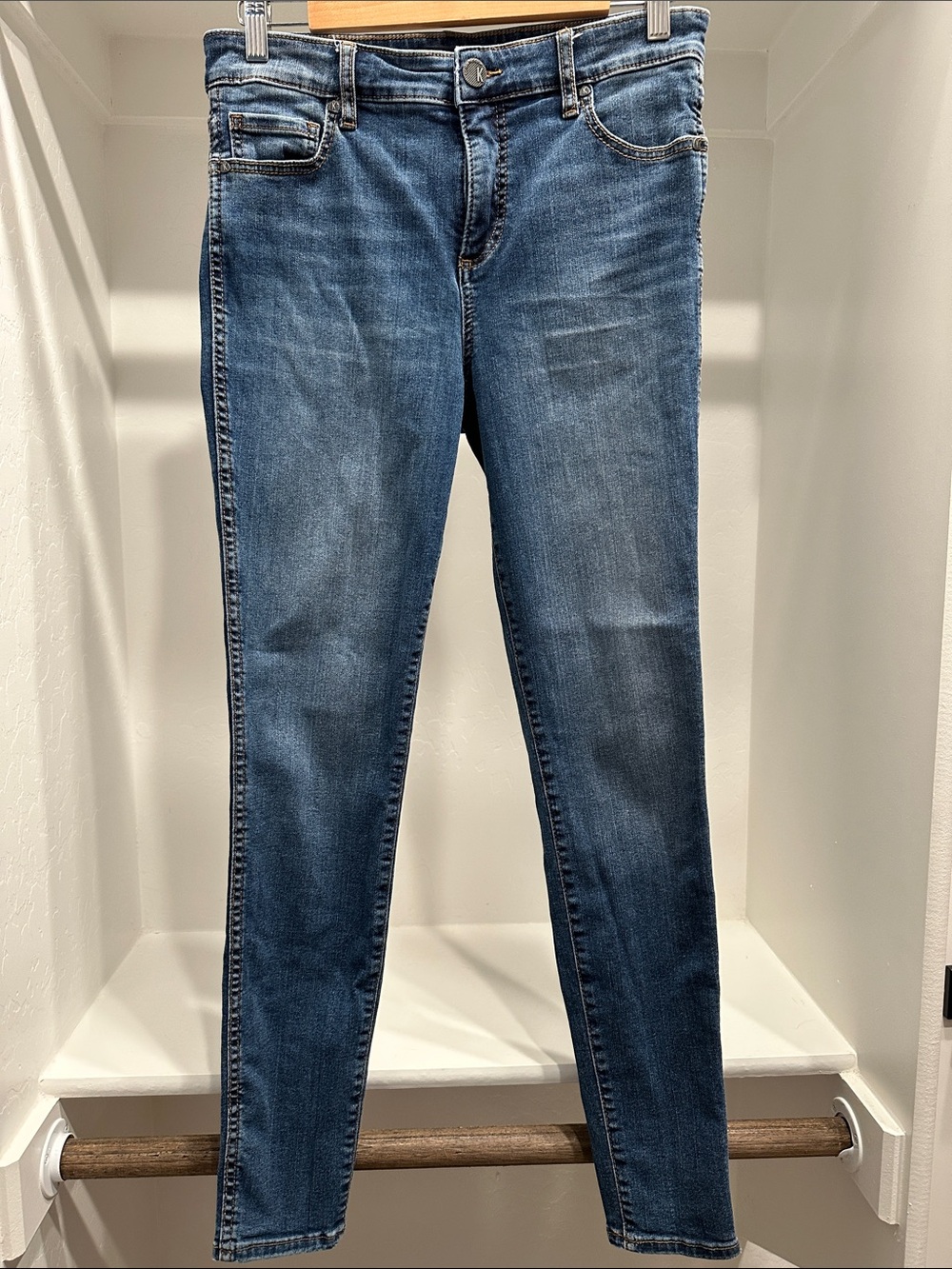 Kut from the Kloth Mia Fab AB Toothpick Skinny Jeans in Medium Blue